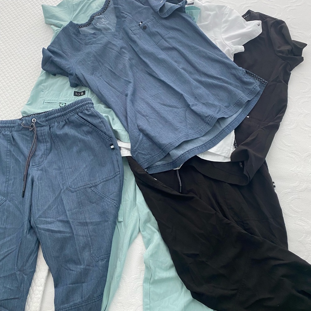 Koi Scrubs. Lot of 3 sets!